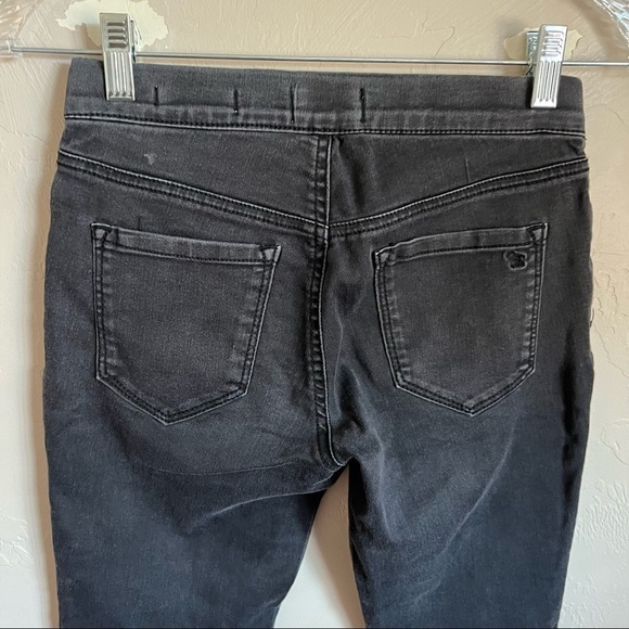 Jessica Simpson Faded Black Kiss Me Pull On Jeggings - Picture 5 of 9